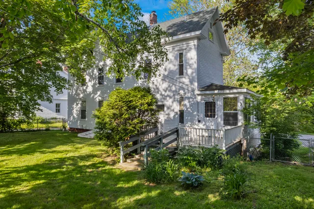 $370,000 | 11 Center Street, Richmond, ME 04357