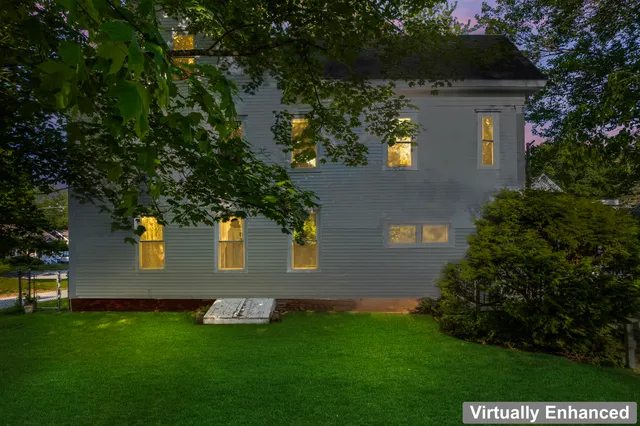 $370,000 | 11 Center Street, Richmond, ME 04357