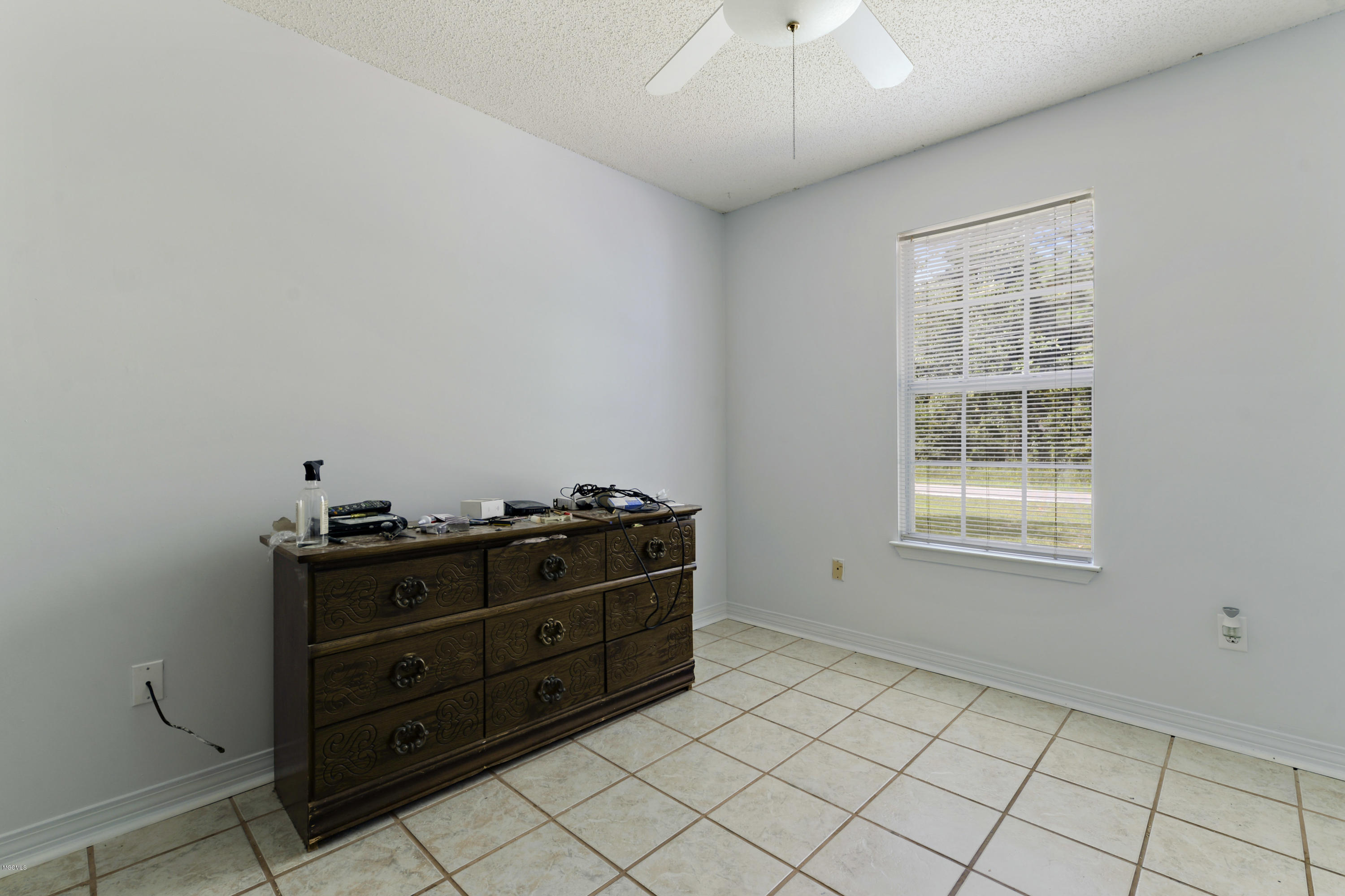 9665 West Oaklawn Road Biloxi, MS 39532 - Photo 14 of 18 014-1