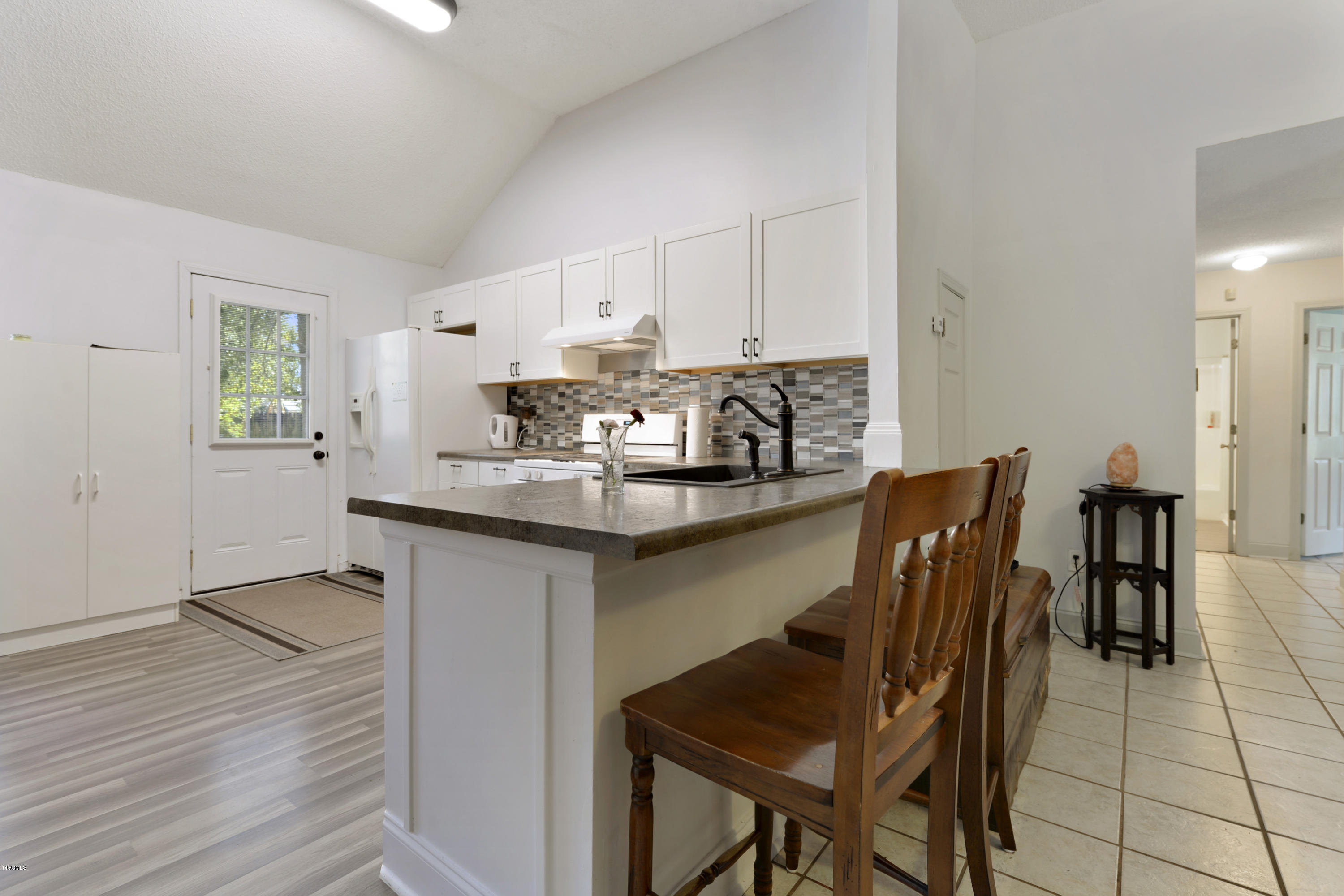 9665 West Oaklawn Road Biloxi, MS 39532 - Photo 7 of 18 007-1