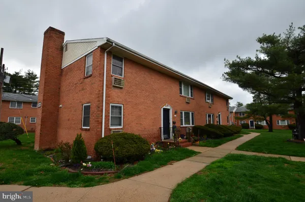 $180,000 | 133 The Orchards, Unit C, Cranbury, NJ 08512