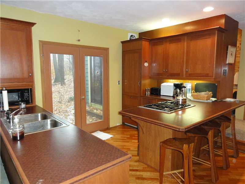 2301 South Ridge Drive Hidden Valley, PA 15502 - Photo 7 of 25 Kitchen.