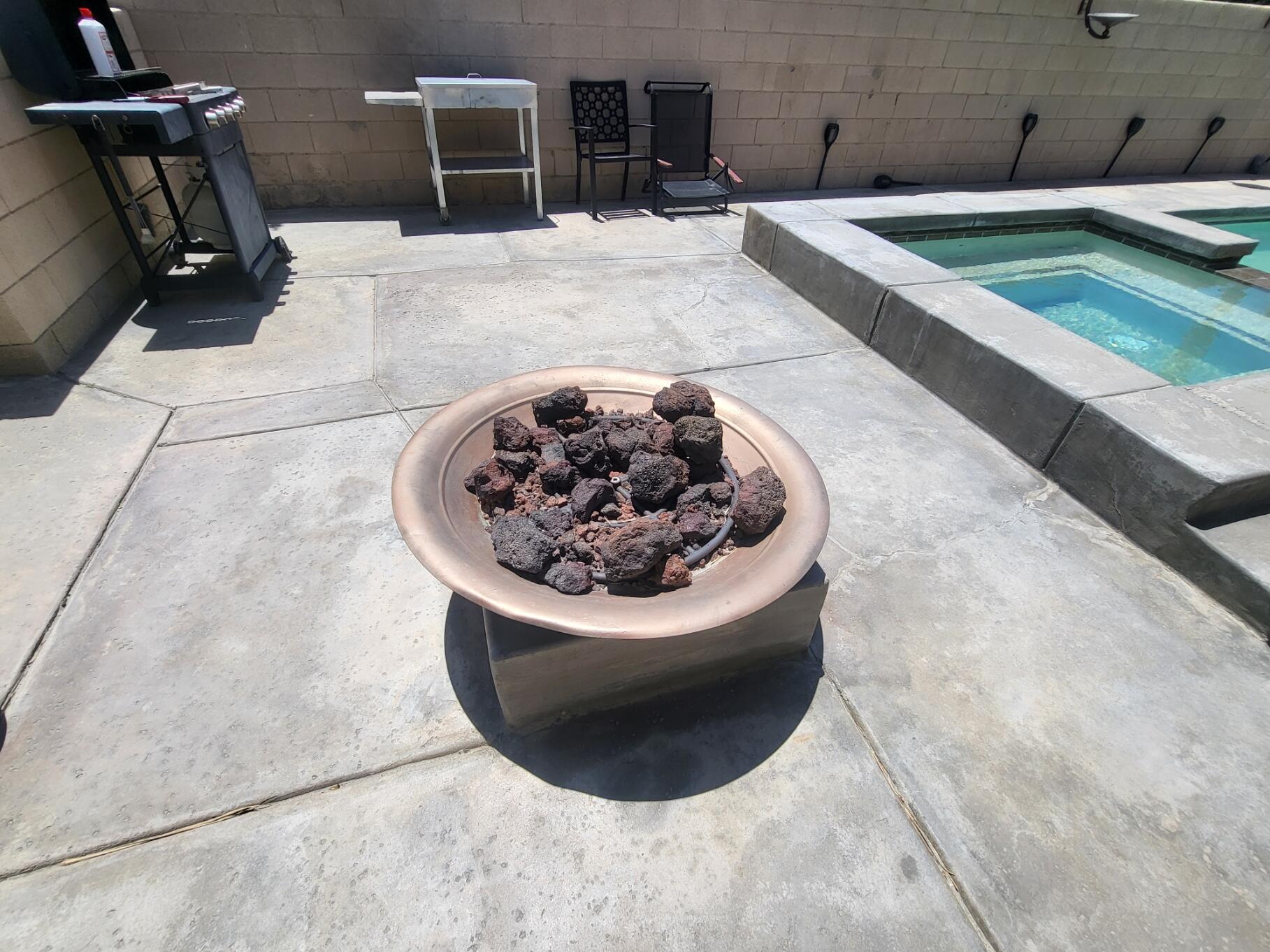 67235 Garbino Road Cathedral City, CA 92234 - Photo 33 of 45 Fire Pit