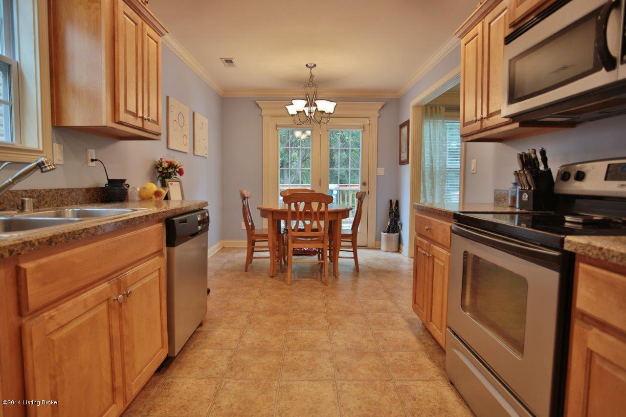 8913 Riley Avenue Louisville, KY 40242 - Photo 14 of 28 JI0A9330