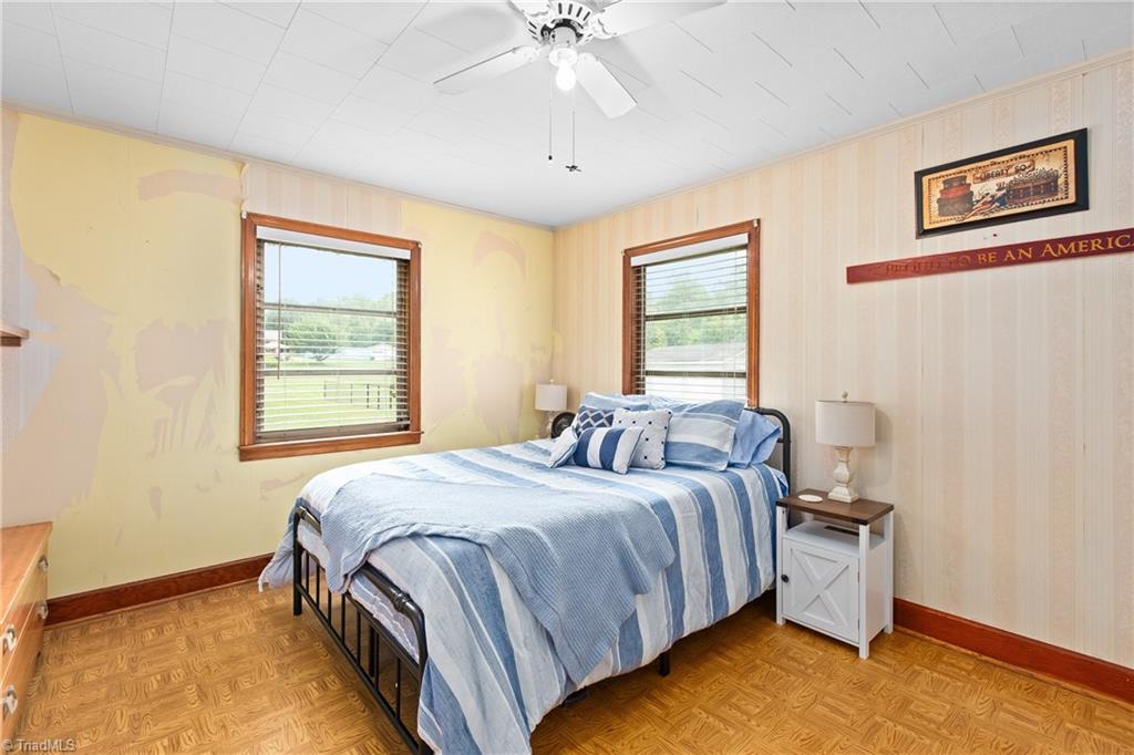 304 Armstrong Road Pilot Mountain, NC 27041 - Photo 16 of 42