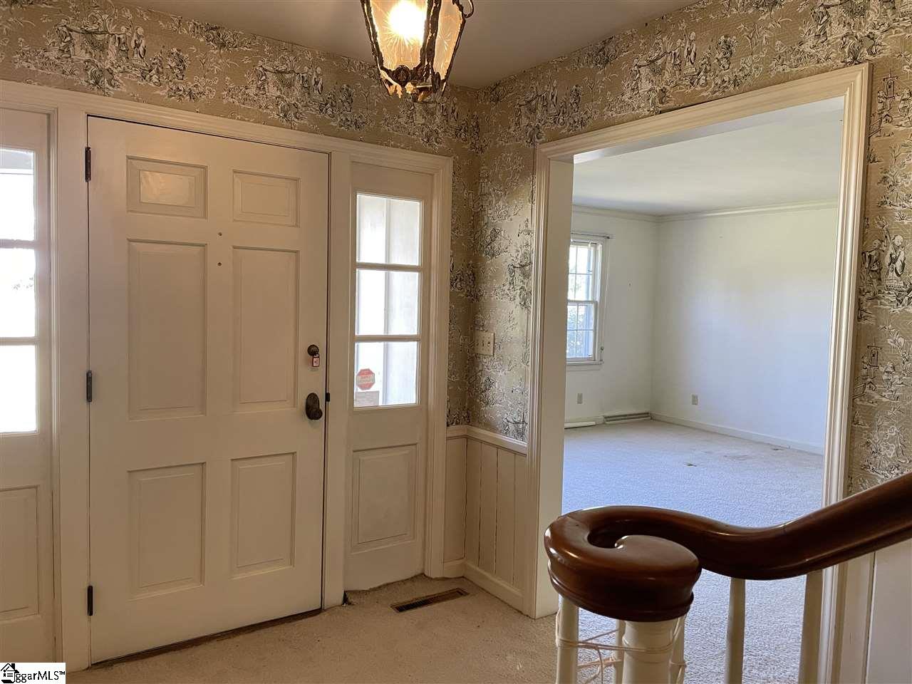 18 Normandy Road Greenville, SC 29615 - Photo 2 of 36 Gallery Image 2