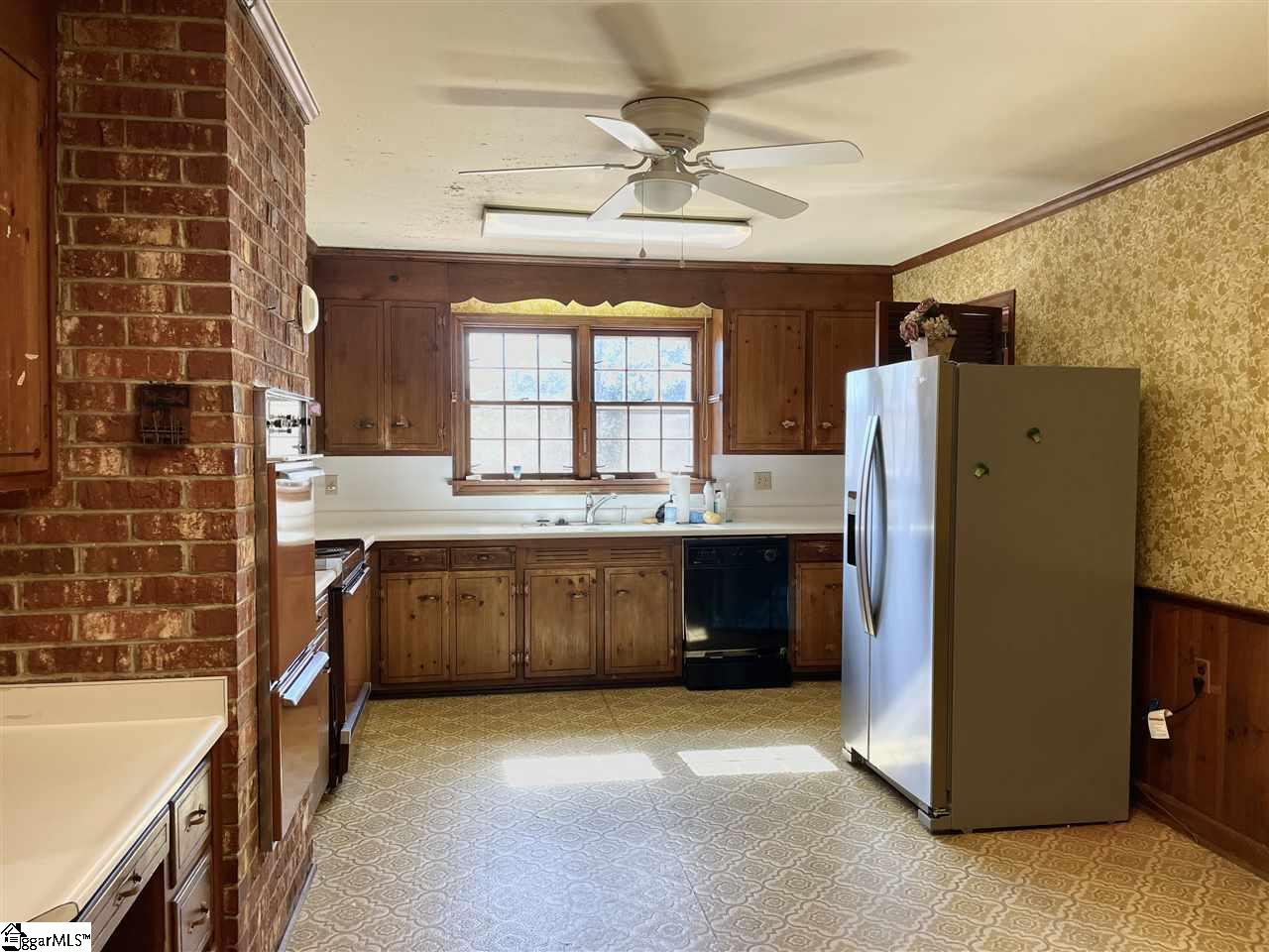 18 Normandy Road Greenville, SC 29615 - Photo 12 of 36 Gallery Image 12