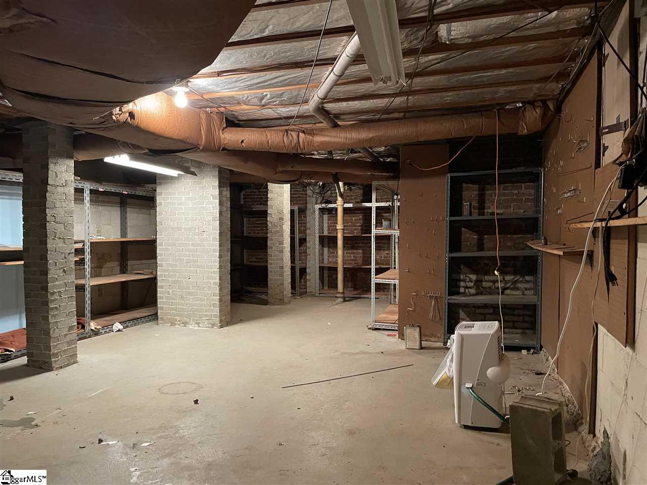 18 Normandy Road Greenville, SC 29615 - Photo 25 of 36 Gallery Image 25