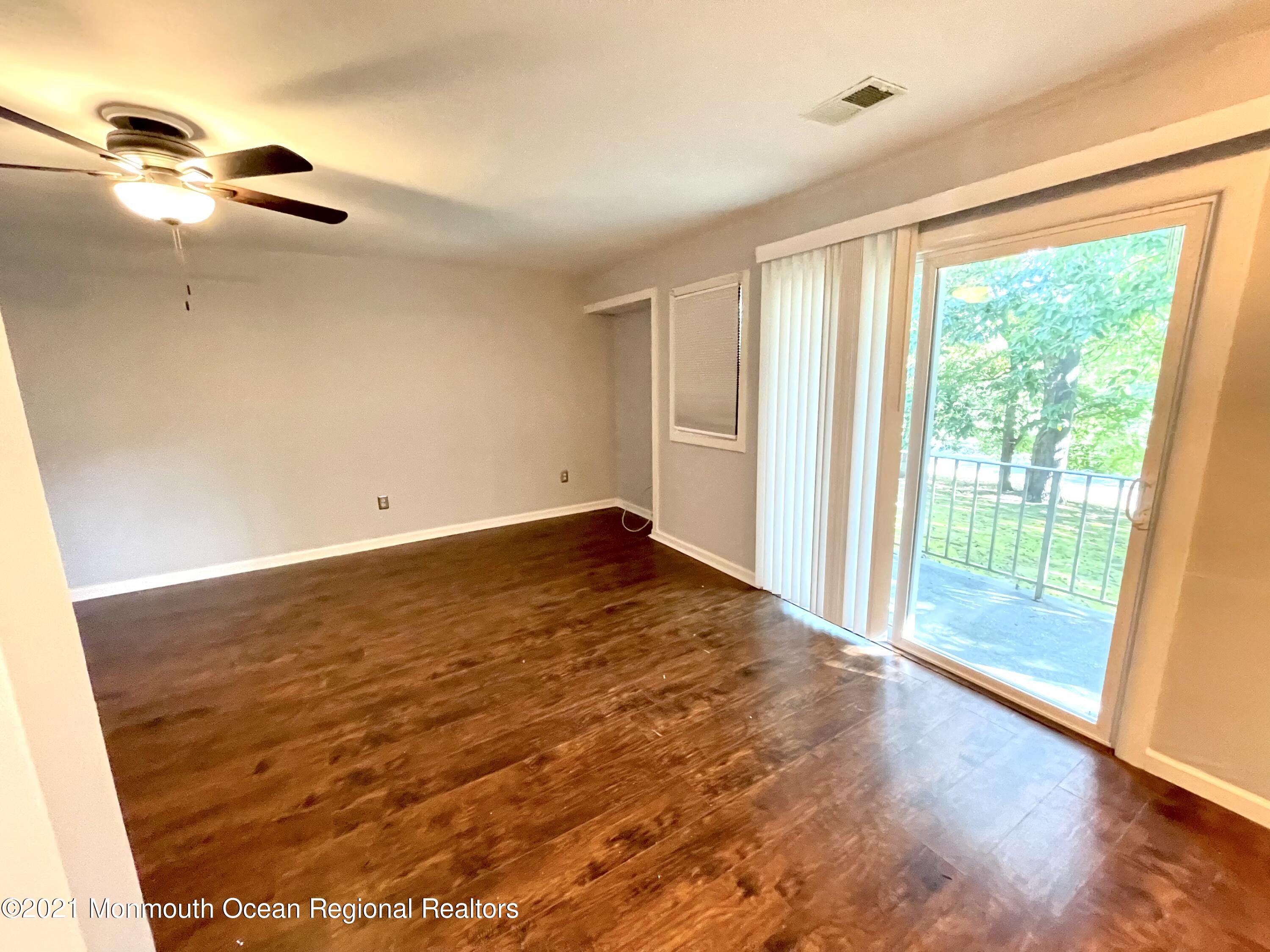 7 Woodpecker Road, Unit 1000 Howell, NJ 07731 - Photo 12 of 22 1990FF3A-7511-44B0-8D74-40A1BA6C9444