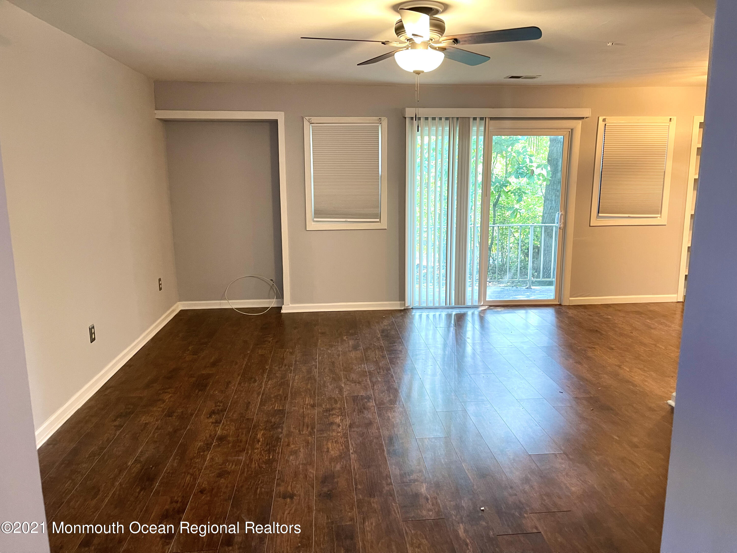 7 Woodpecker Road, Unit 1000 Howell, NJ 07731 - Photo 7 of 22 DF03B88C-F619-42DE-96B9-8207697CB536