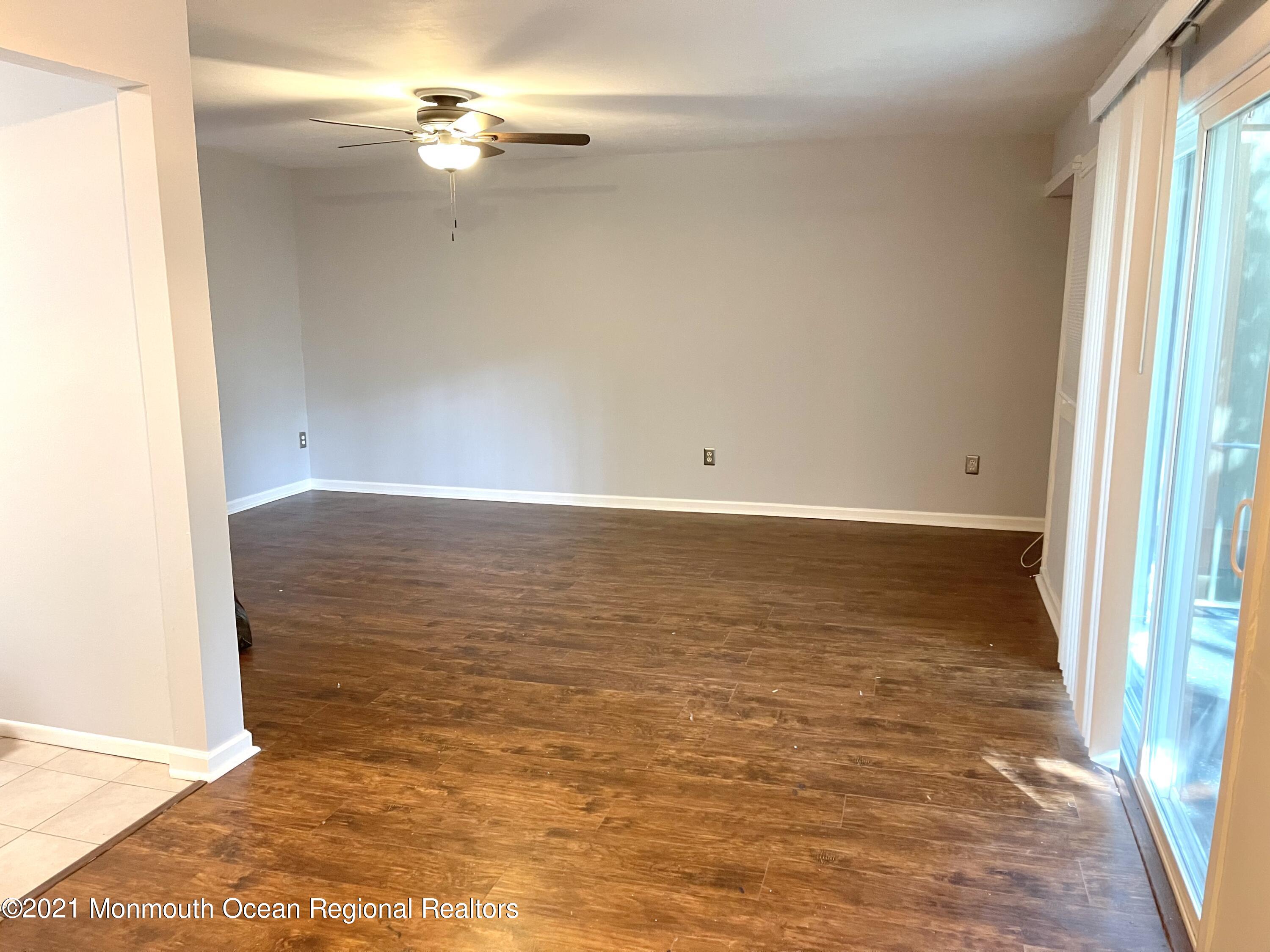 7 Woodpecker Road, Unit 1000 Howell, NJ 07731 - Photo 10 of 22 B9ECD730-9261-43E1-9870-CD05FC80C240