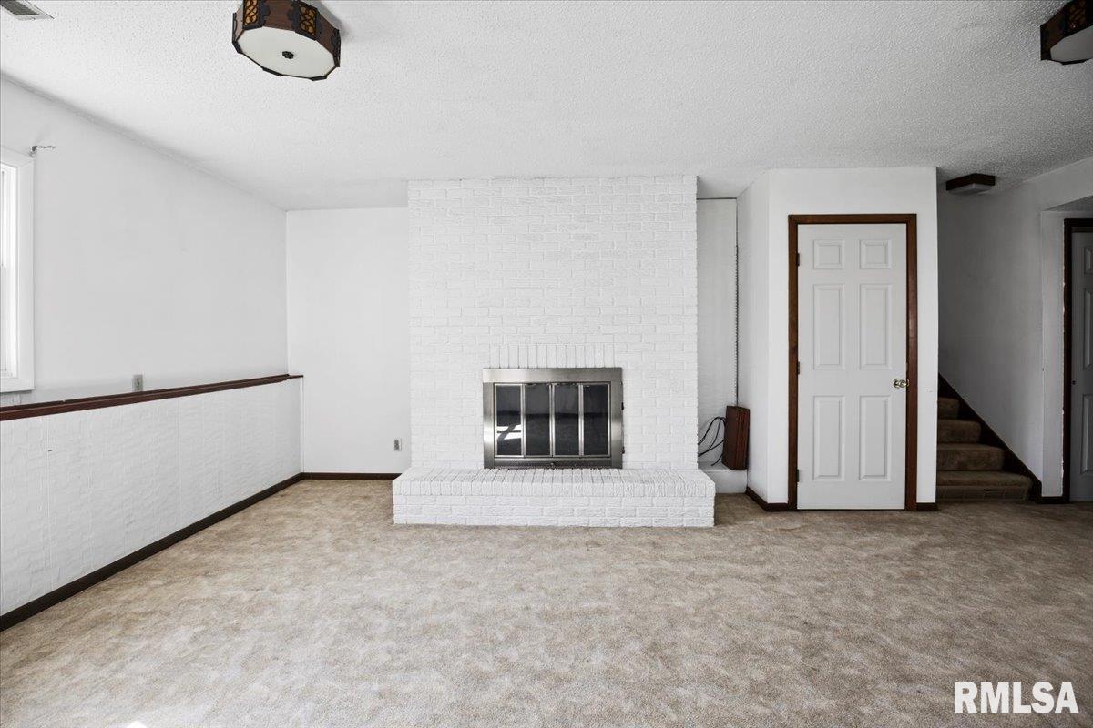 196 Golf Road Springfield, IL 62704 - Photo 8 of 21