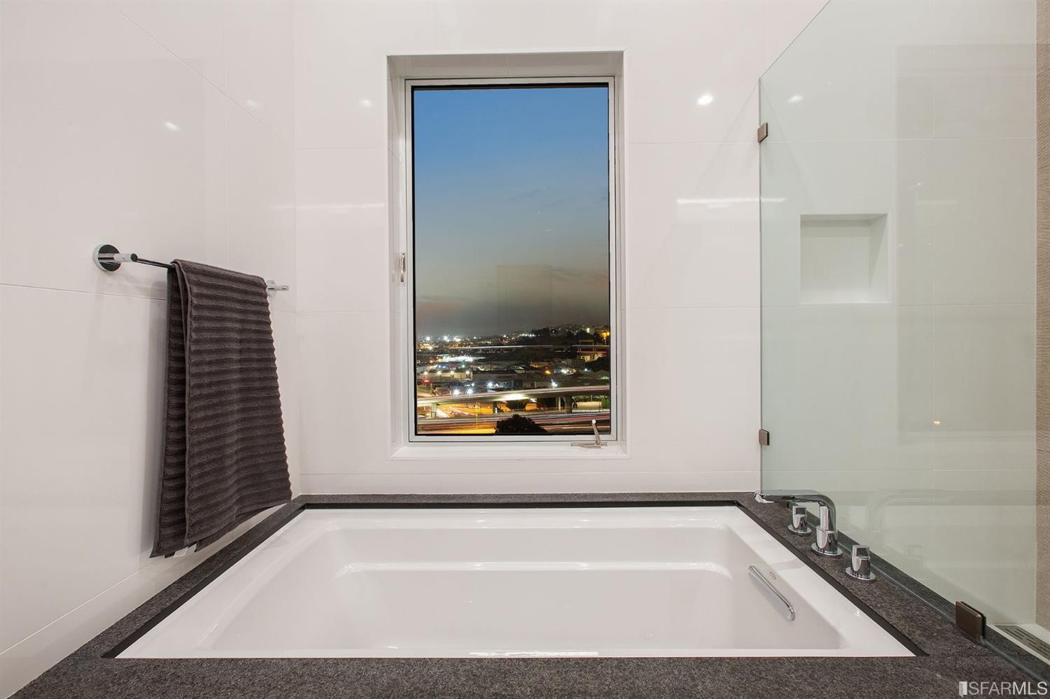 147 Bronte Street San Francisco, CA 94110 - Photo 32 of 65