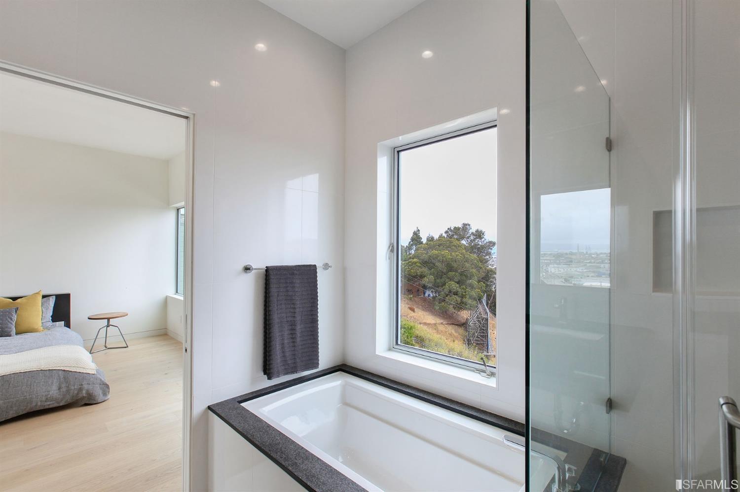 147 Bronte Street San Francisco, CA 94110 - Photo 34 of 65