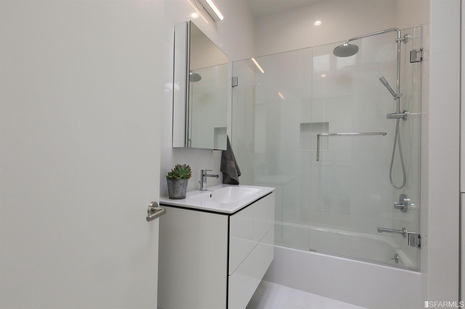 147 Bronte Street San Francisco, CA 94110 - Photo 40 of 65