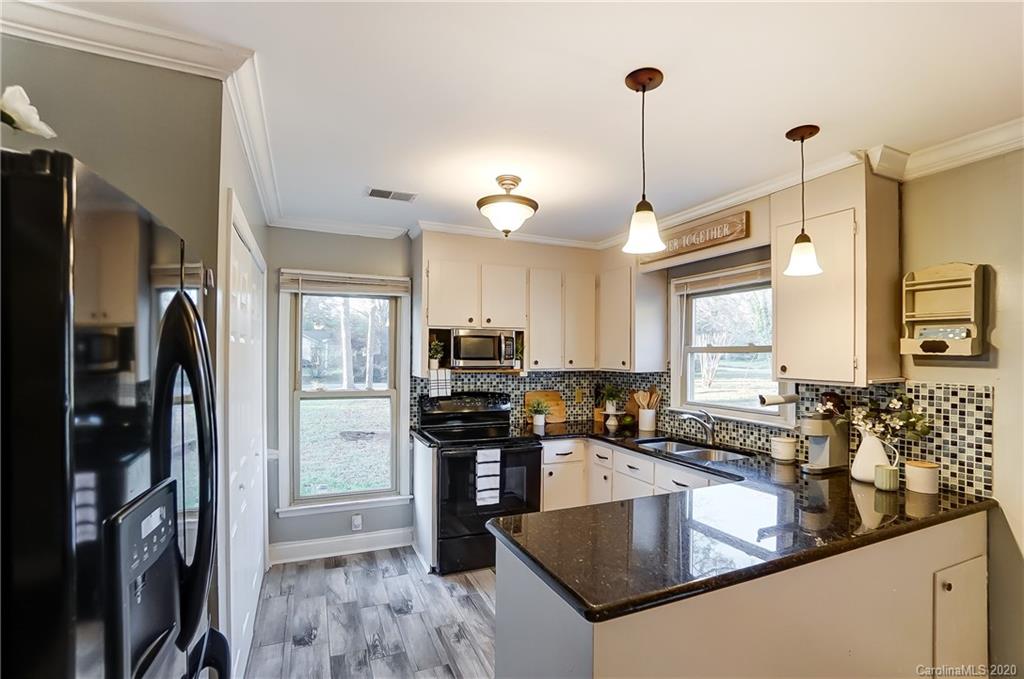 7708 Davis Road Mint Hill, NC 28227 - Photo 11 of 48 Gallery Image 11