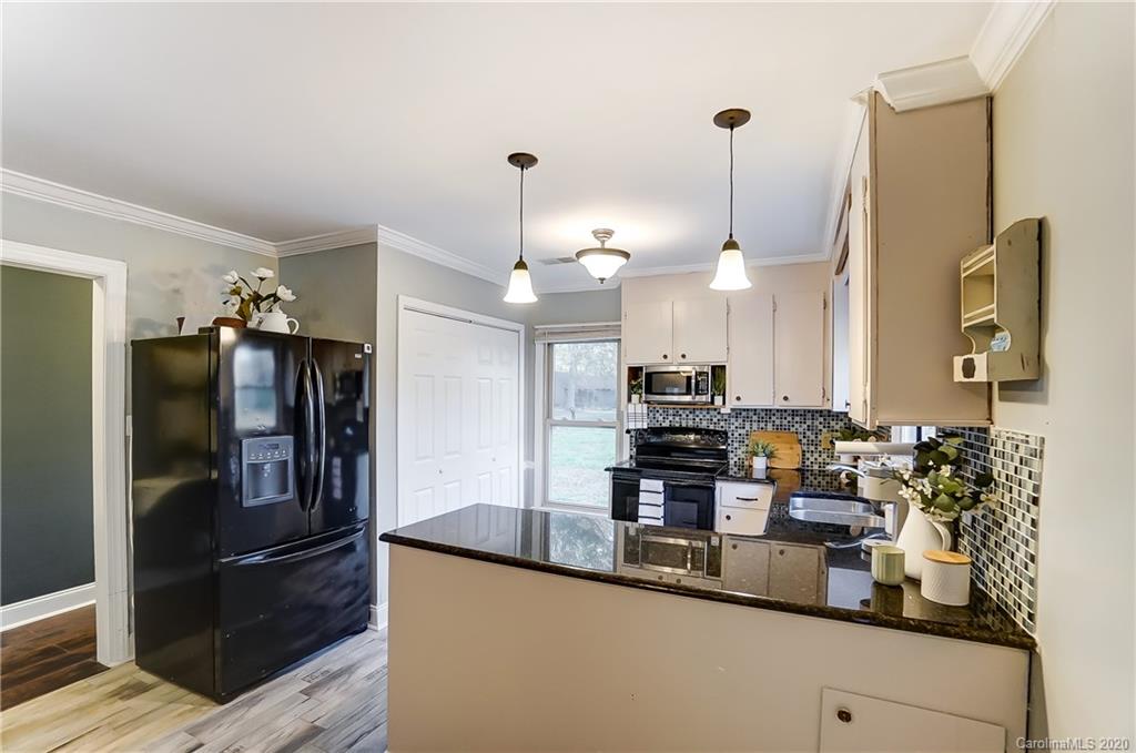 7708 Davis Road Mint Hill, NC 28227 - Photo 10 of 48 Gallery Image 10