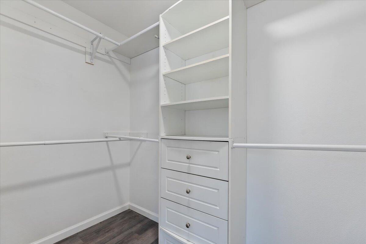 68635 Panorama Road Cathedral City, CA 92234 - Photo 41 of 58 36-Walk In Closet
