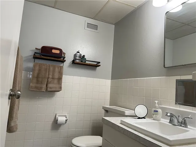 $179,500 | 715 South Upper Broadway, Unit 202, Corpus Christi, TX 78401