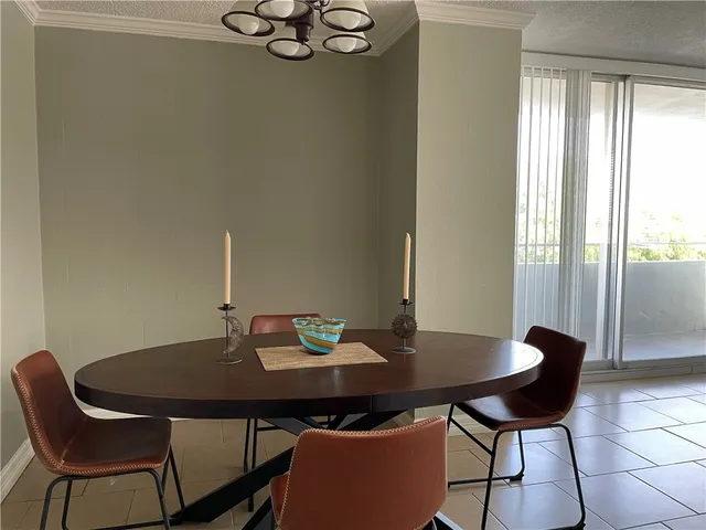 $179,500 | 715 South Upper Broadway, Unit 202, Corpus Christi, TX 78401