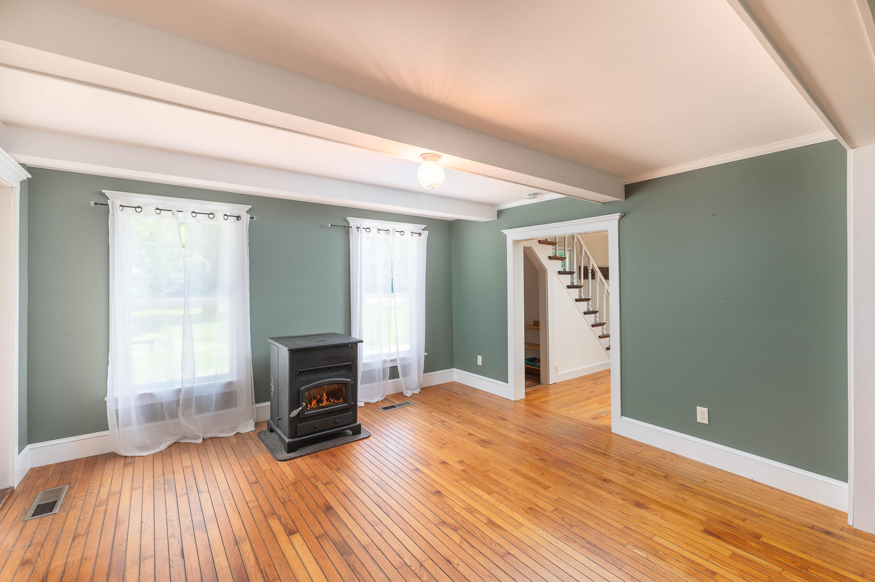 472 Harbor Road Fryeburg, ME 04037 - Photo 10 of 40 472 dining or living1