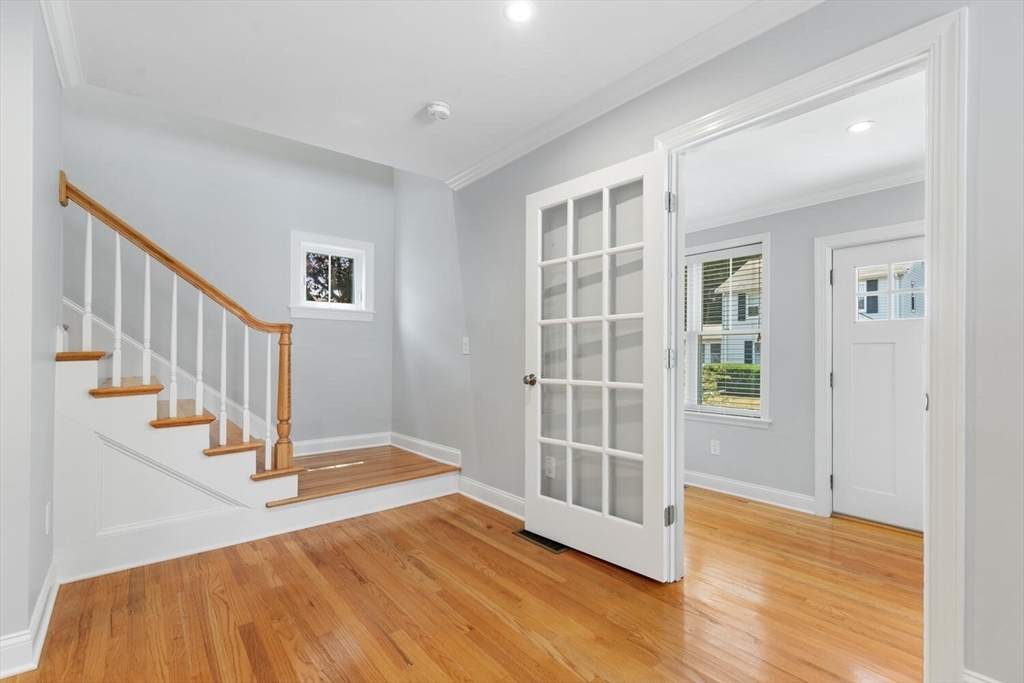 8 Howe Street Milton, MA 02186 - Photo 5 of 42 Gallery Image 5
