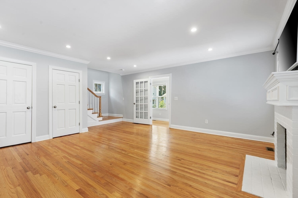 8 Howe Street Milton, MA 02186 - Photo 9 of 42 Gallery Image 9