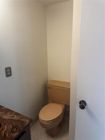 $2,000 | 2851 Northeast 183rd Street, Unit 2004, Aventura, FL 33160