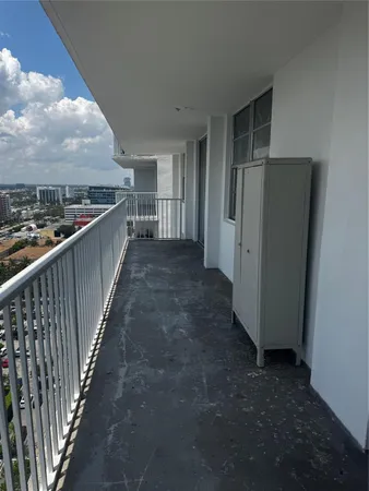 $2,000 | 2851 Northeast 183rd Street, Unit 2004, Aventura, FL 33160