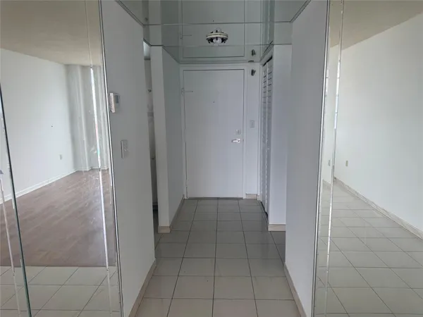 $2,000 | 2851 Northeast 183rd Street, Unit 2004, Aventura, FL 33160