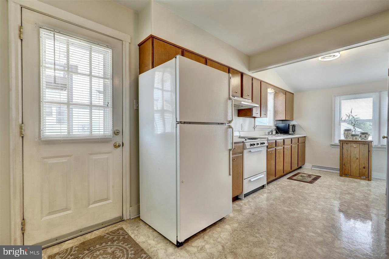 1964 Carlisle Road York, PA 17408 - Photo 12 of 27 Gallery Image 12