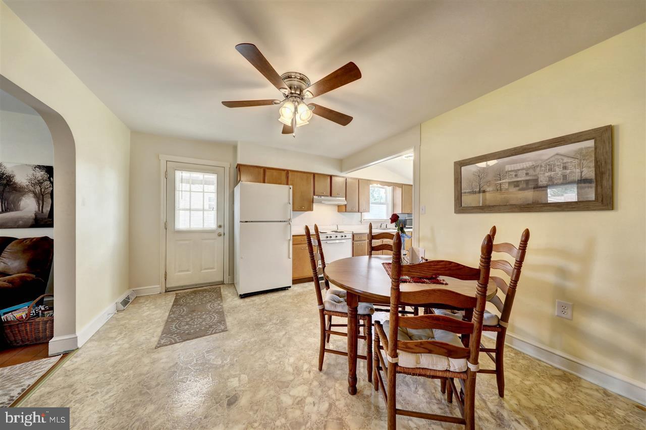 1964 Carlisle Road York, PA 17408 - Photo 18 of 27 Gallery Image 18