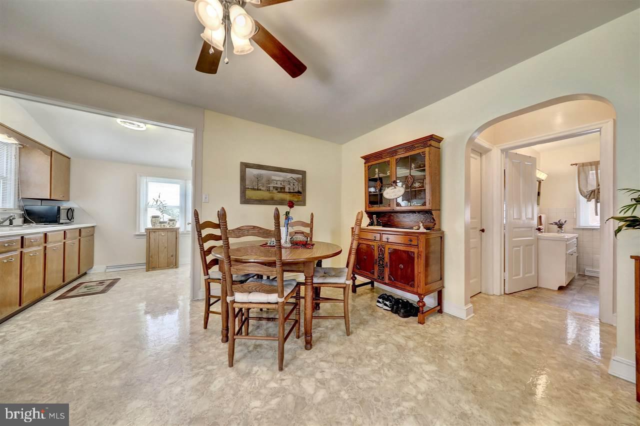 1964 Carlisle Road York, PA 17408 - Photo 10 of 27 Gallery Image 10