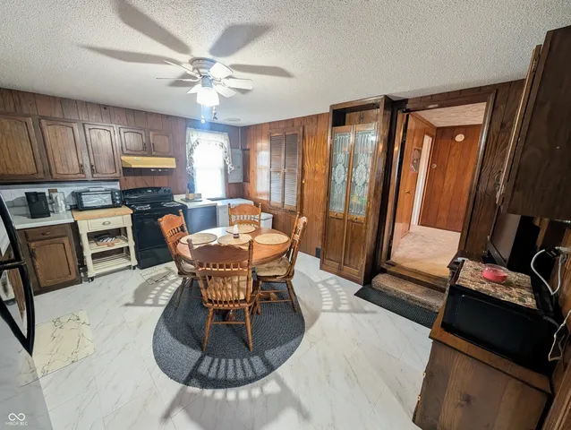 $499,999 | 5599 Highway 9, Hope, IN 47246