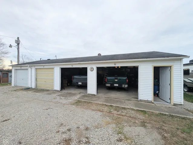 $499,999 | 5599 Highway 9, Hope, IN 47246