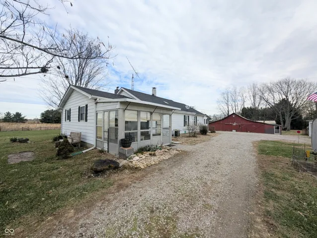 $499,999 | 5599 Highway 9, Hope, IN 47246
