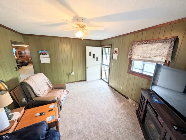 $499,999 | 5599 Highway 9, Hope, IN 47246