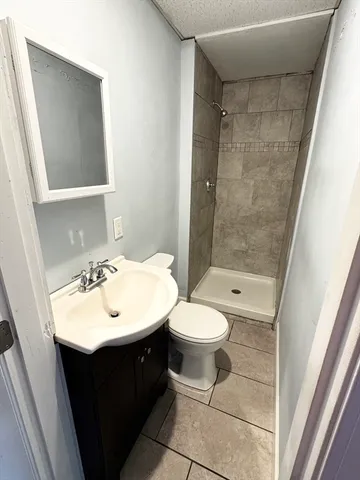 $1,400 | 9 Taunton Green, Unit 4, Taunton, MA 02780