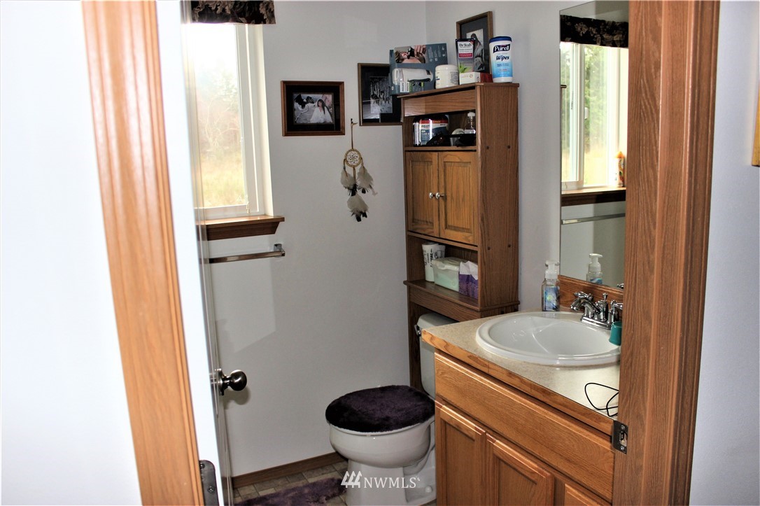 8934 Alyson Lane Southwest Rochester, WA 98579 - Photo 12 of 37