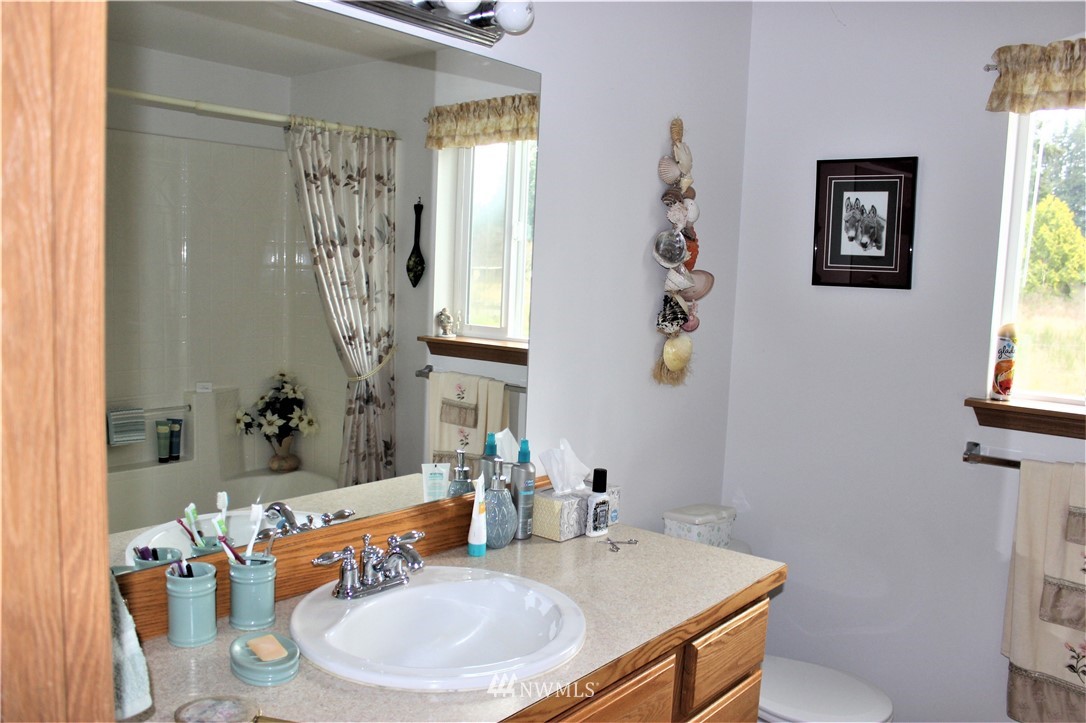 8934 Alyson Lane Southwest Rochester, WA 98579 - Photo 15 of 37
