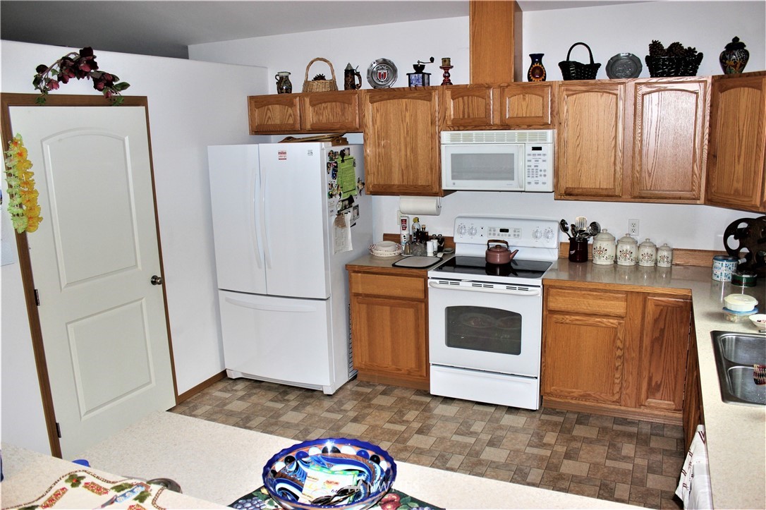 8934 Alyson Lane Southwest Rochester, WA 98579 - Photo 8 of 37