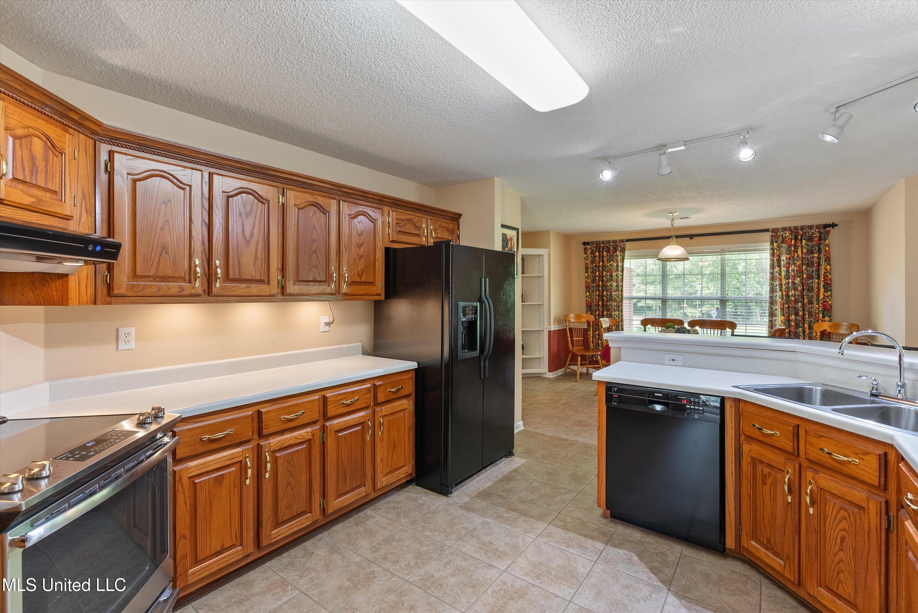 1283 Caleb Lane Coldwater, MS 38618 - Photo 18 of 39 Kitchen