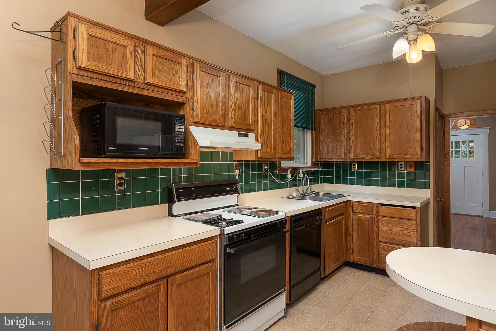 5307 Brabant Road Baltimore, MD 21229 - Photo 12 of 28 Kitchen