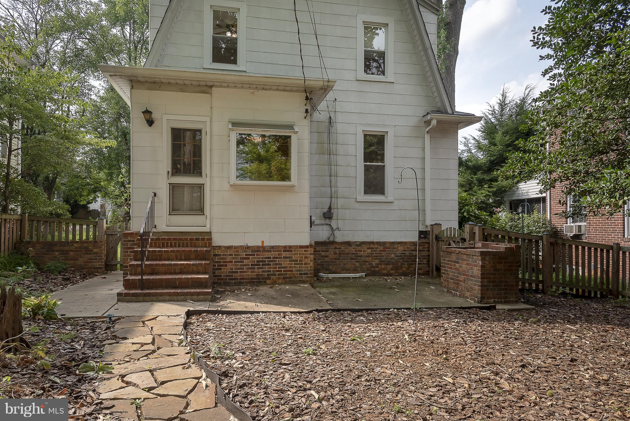 5307 Brabant Road Baltimore, MD 21229 - Photo 27 of 28 Back Porch