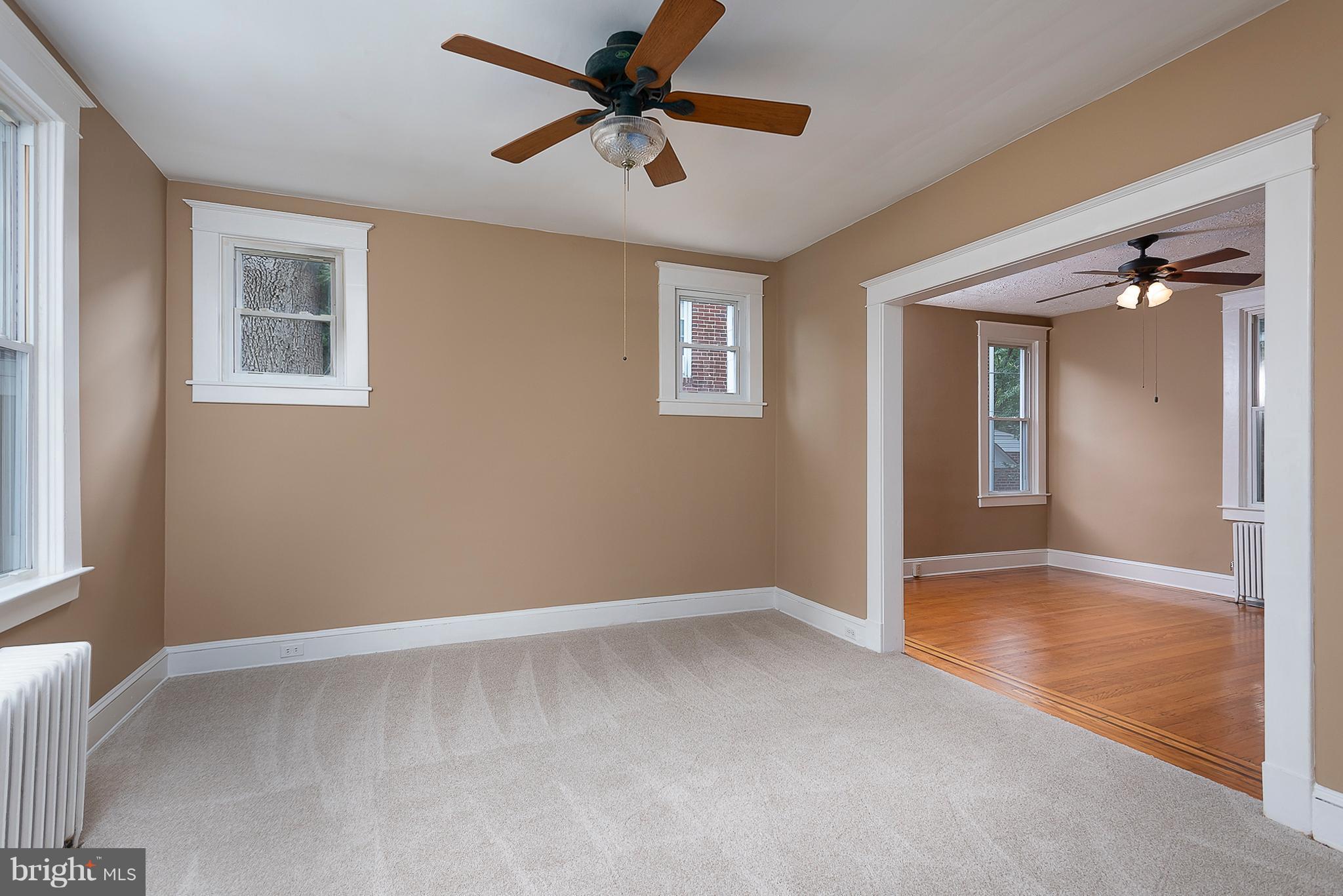 5307 Brabant Road Baltimore, MD 21229 - Photo 5 of 28 Living Room