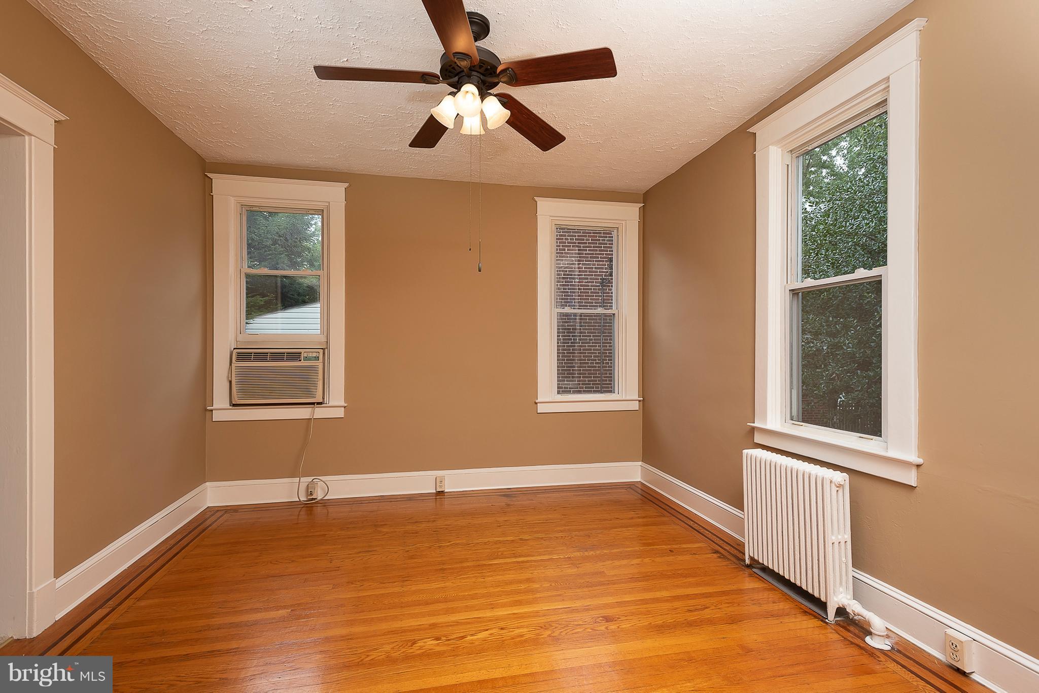 5307 Brabant Road Baltimore, MD 21229 - Photo 7 of 28 Dining Room