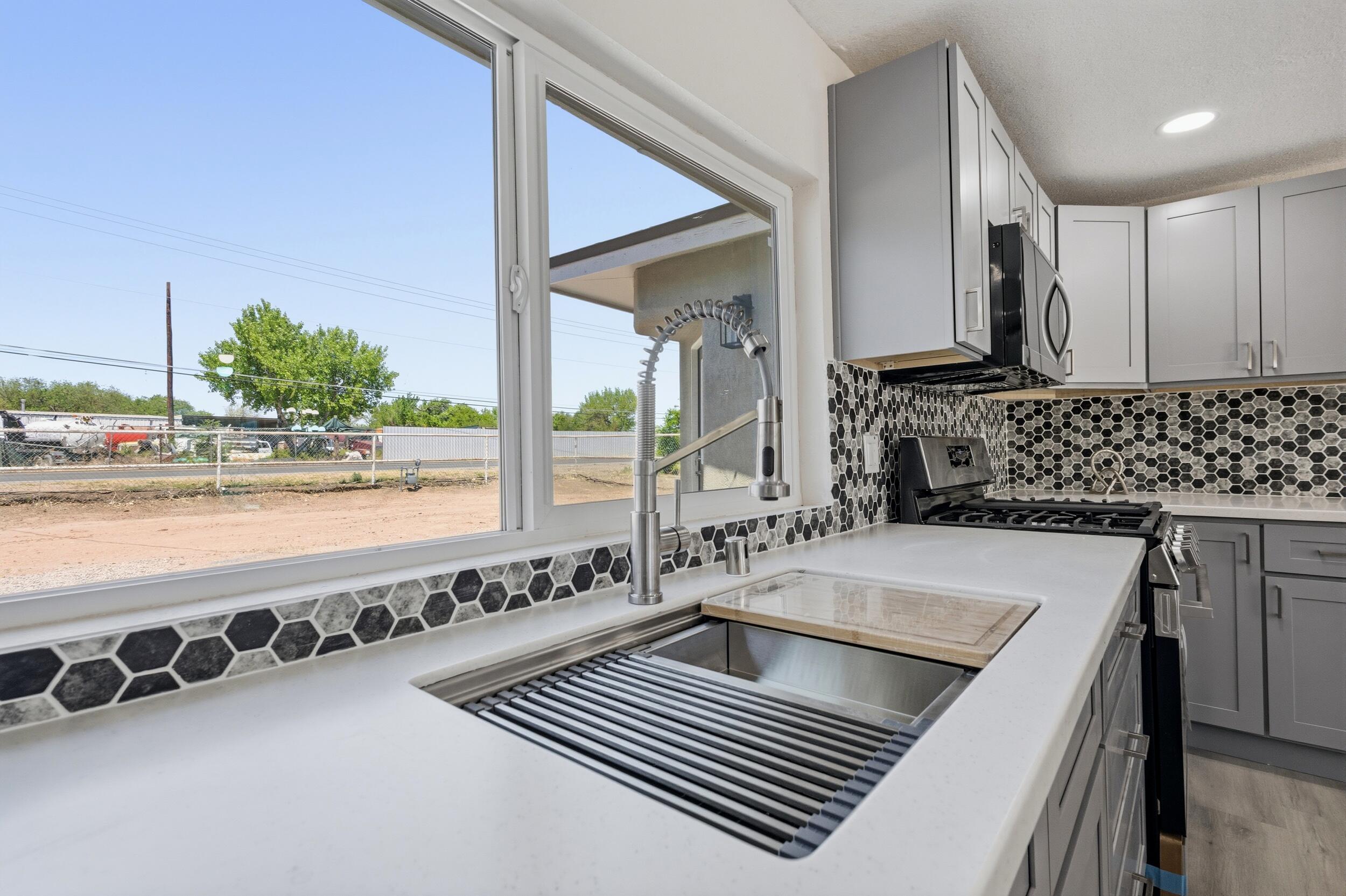 661 Jarales Road, Unit A Belen, NM 87002 - Photo 6 of 39 Gallery Image 6