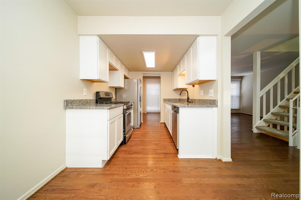 905 Lafayette Court Rochester Hills, MI 48307 - Photo 9 of 65