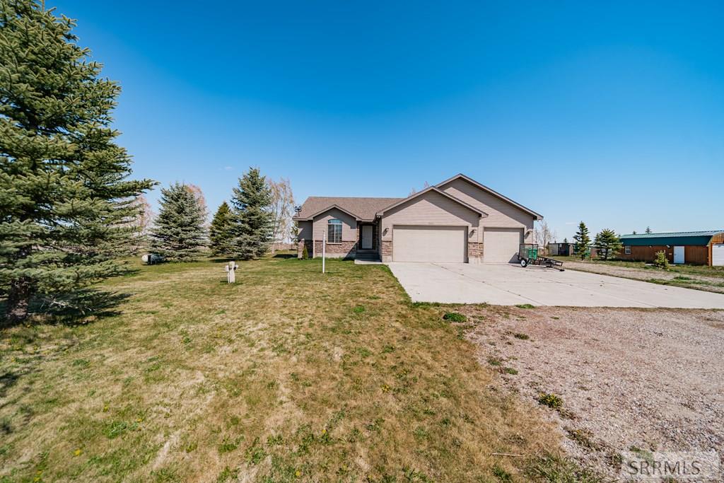 3449 East 225 North Rigby, ID 83442 - Photo 3 of 48