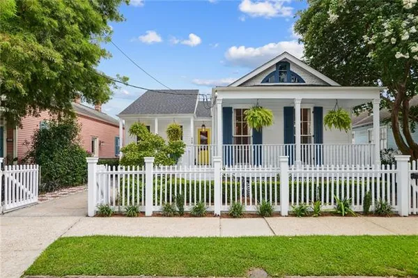 $1,250,000 | 319 Calhoun Street, New Orleans, LA 70118